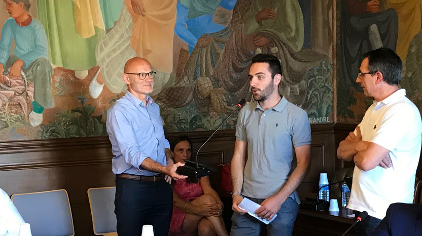 Remise de chèque à Kévin Mascle-Girard pour ses réussites aux Olympiades des métiers